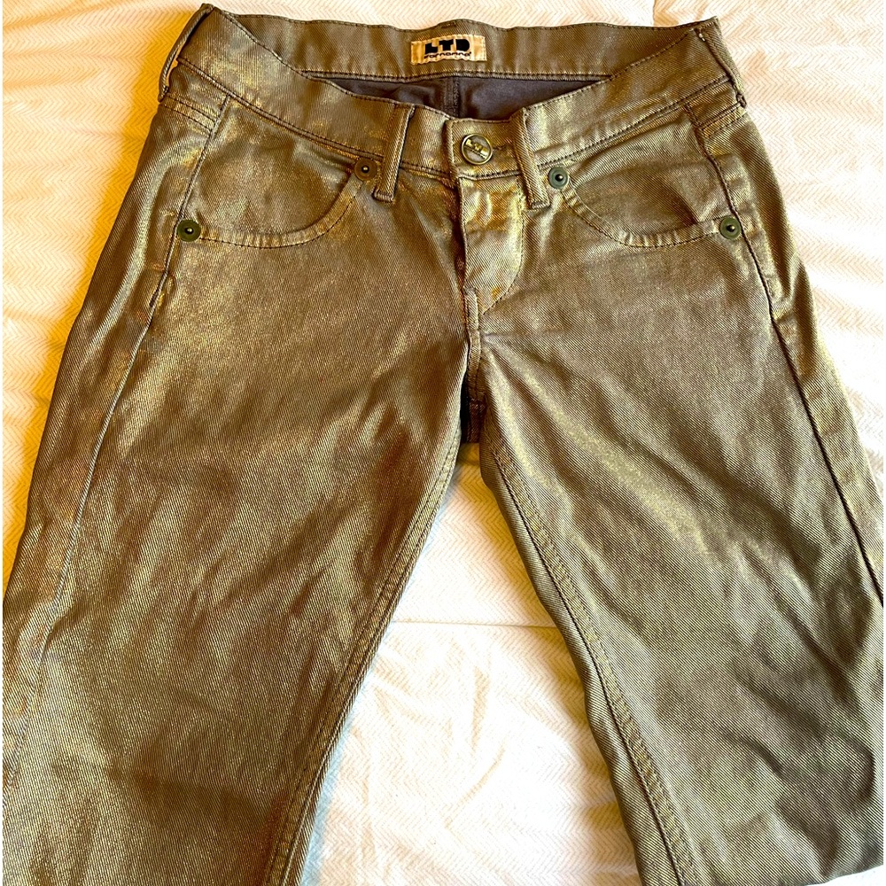 Vintage limited collection 98% cotton gold jean size 25
